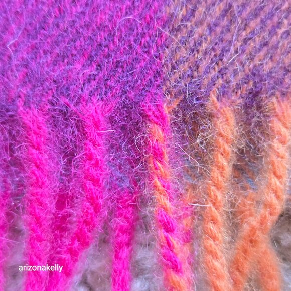 NWT Kiltane of Scotland Lambswool Colorful Fringe Scarf - Picture 6 of 10